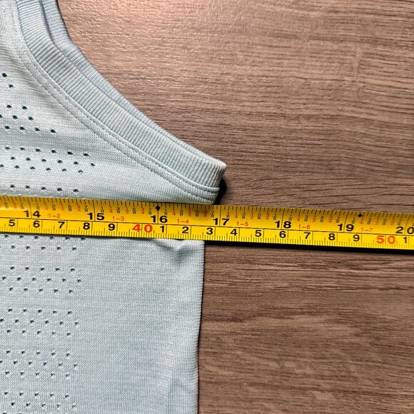 Lululemon Women's Breeze By Muscle Tank II *Squad - Light Blue - Picture 5 of 6